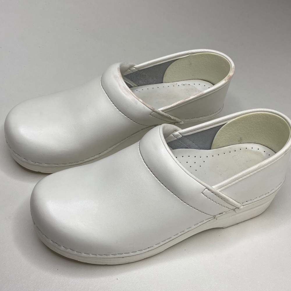 DANSKO professional white clogs size 39
